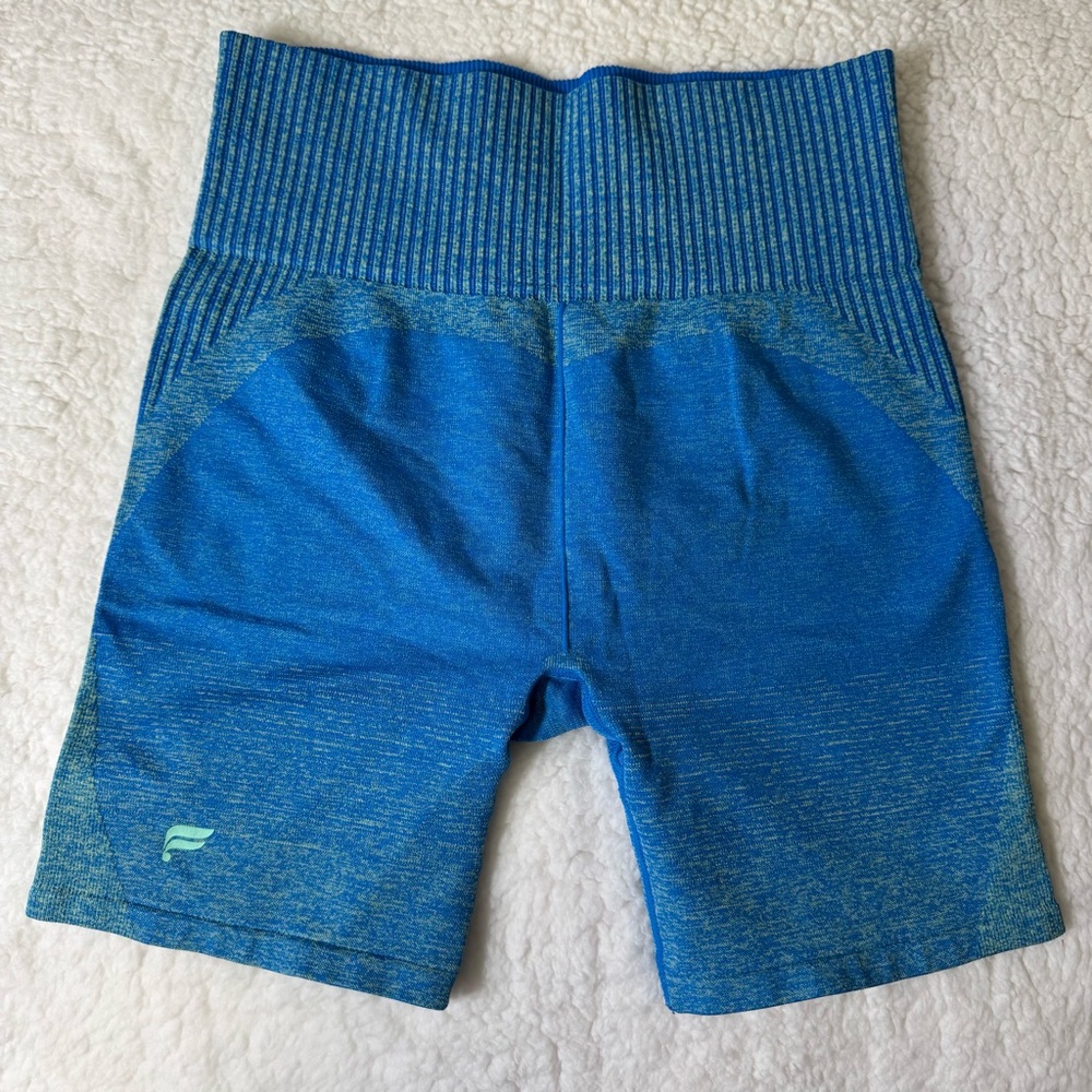 Fabletics Seamless High Waist Biker‎ Shorts Blue Small Athletic Workout